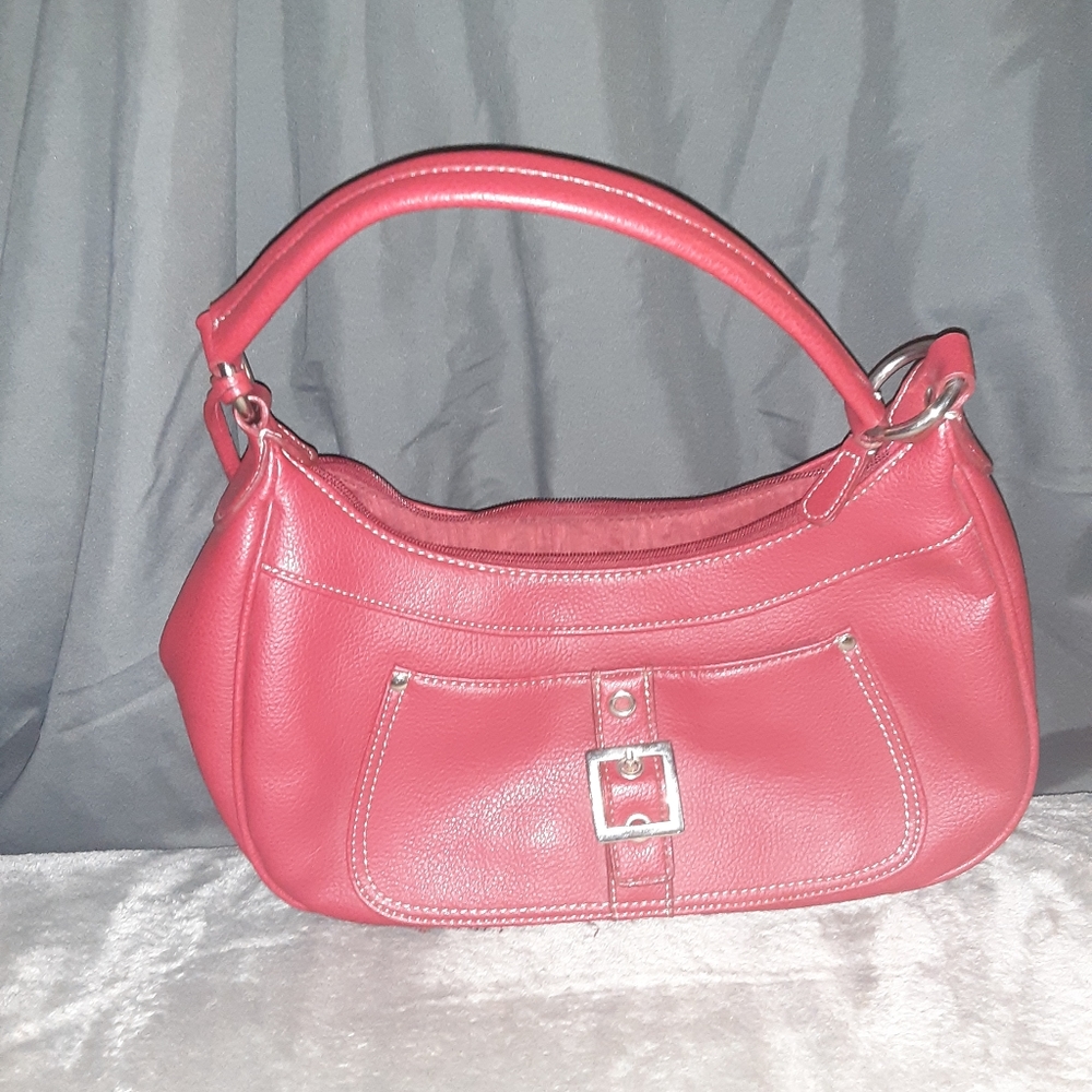 Nine & Company red cross body bag